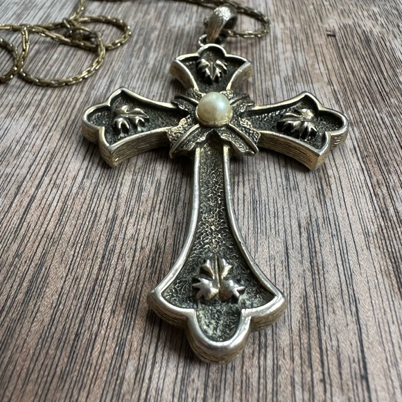 Vintage 1970s Sarah Coventry Limited Edition xl cross pendant necklaces main image 9